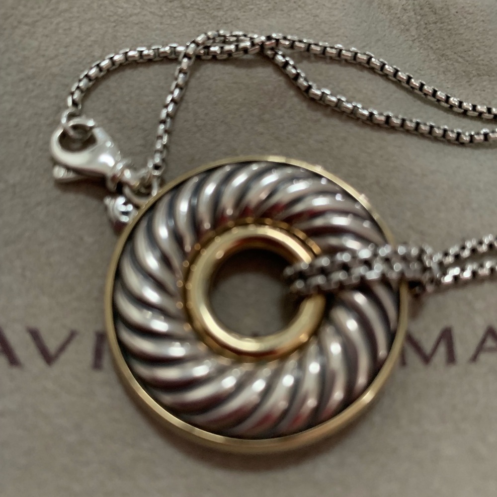 Large David Yurman disc pendant necklace
